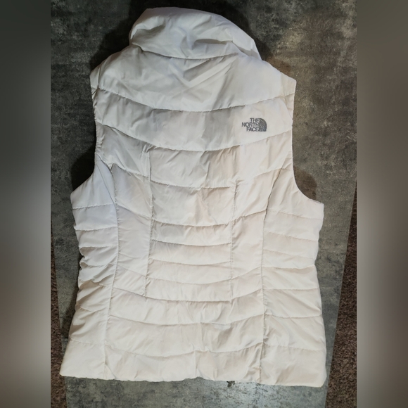 The North Face puffer vest - Picture 6 of 6